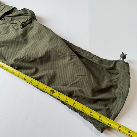 Lululemon Athletica Dance Studio Relaxed-Fit Mid-Rise Cargo Pant Army Green M - Picture 5 of 8